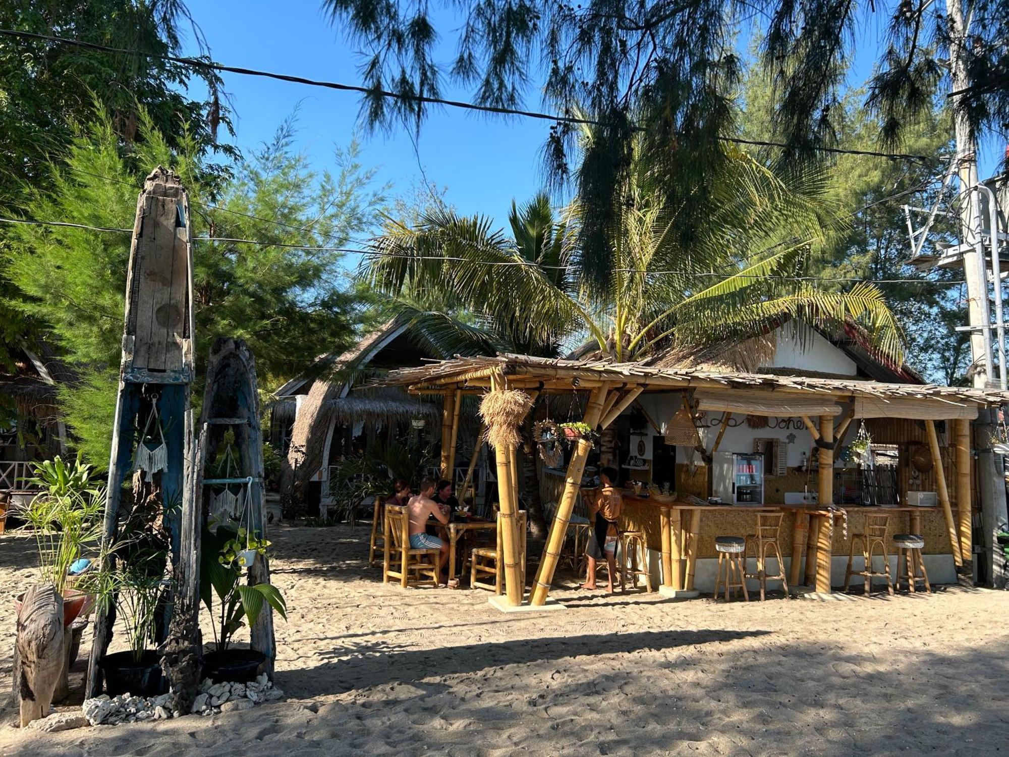 La Boheme Hotel Gili Islands Exterior photo